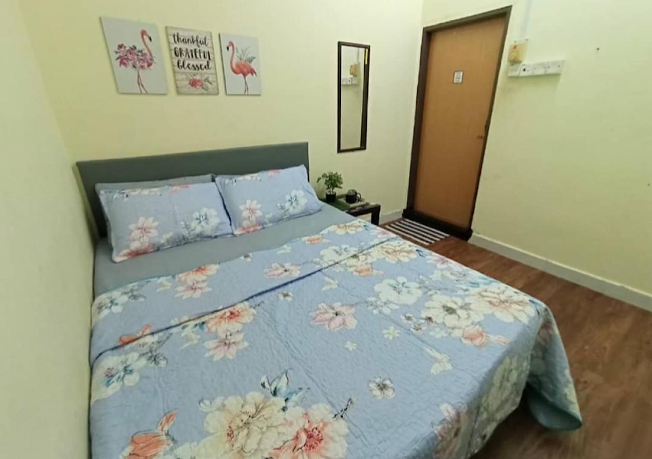 Roomstay Kuala Nerus Gated Parking - 6M To Beach & 15M To Drawbridge クアラ・トレンガヌ エクステリア 写真