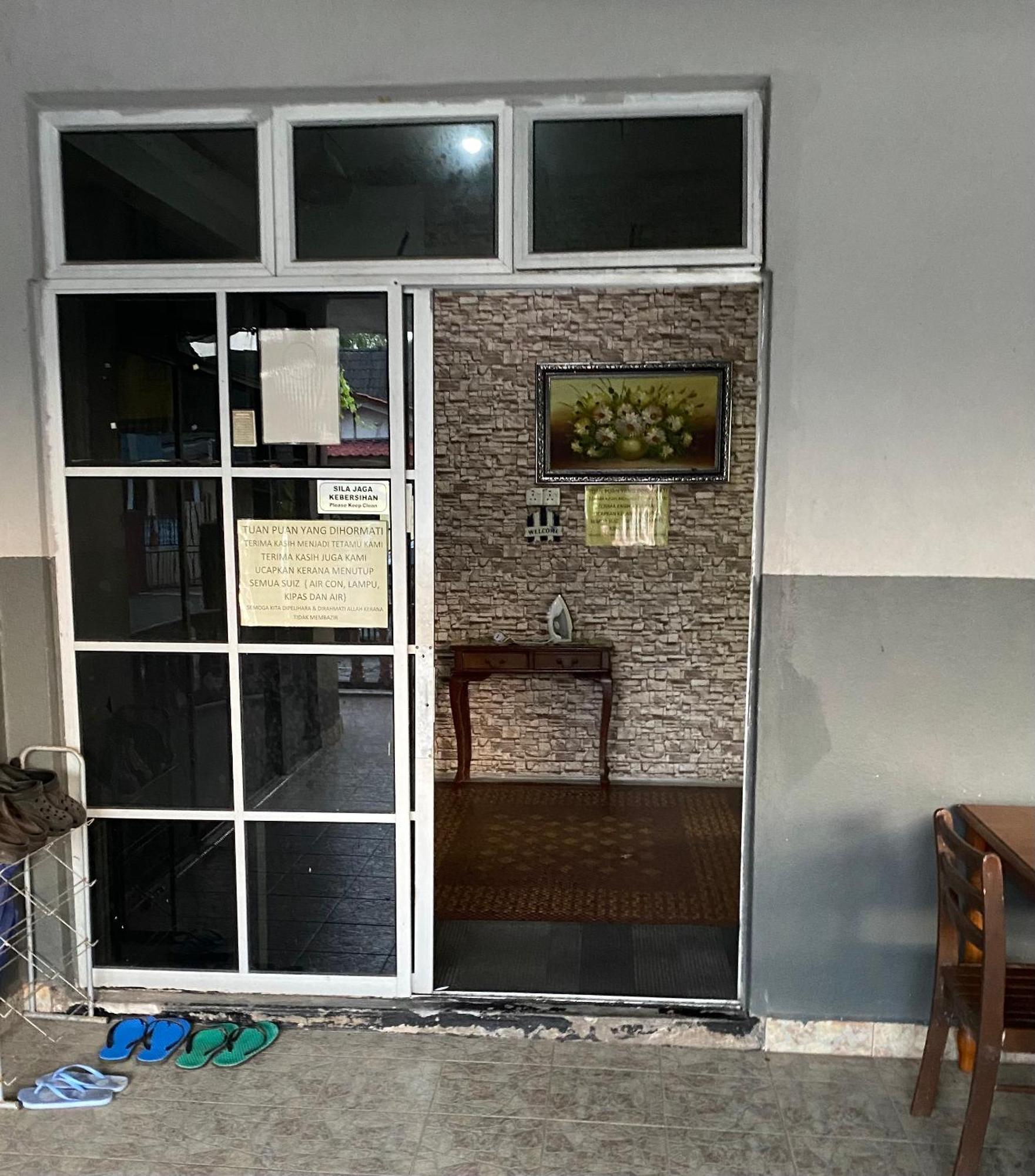 Roomstay Kuala Nerus Gated Parking - 6M To Beach & 15M To Drawbridge クアラ・トレンガヌ エクステリア 写真