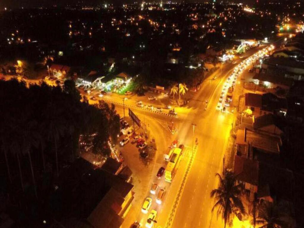 Roomstay Kuala Nerus Gated Parking - 6M To Beach & 15M To Drawbridge クアラ・トレンガヌ エクステリア 写真
